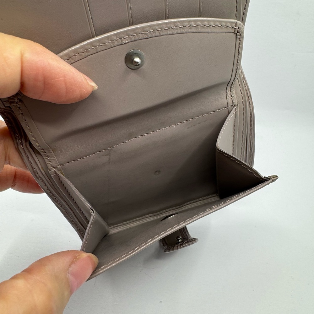 Textured Taupe Women's Wallet Organizer - Picture 5 of 7